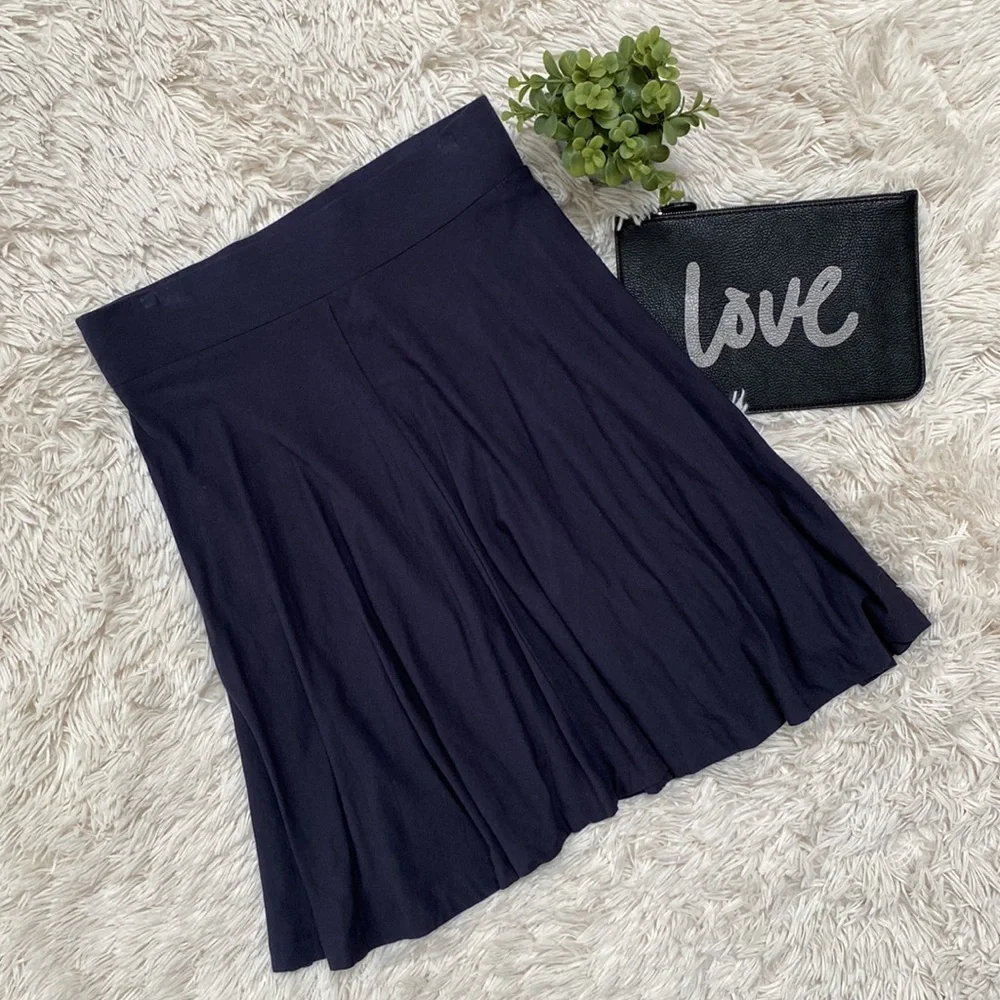 Loft Pull On Circle Skirt 💗 Navy